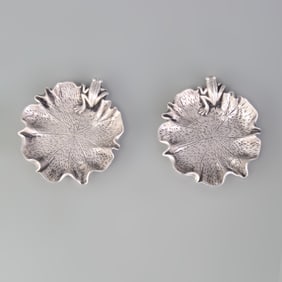 PAIR OF SMALL SILVER-INLAID DISHES