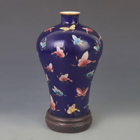 BLUE GROUND HUNDRED BUTTERFLIES MEI PING STYLE PORCELAIN VASE