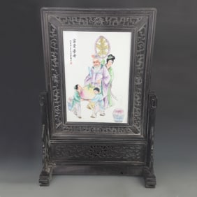 FAMILLE ROSE AUSPICIOUS LONGEVITY PATTERN PORCELAIN TABLE SCREEN