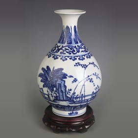 BLUE AND WHITE FLOWER AND BIRD PATTERN YUHUCHUN PORCELAIN VASE