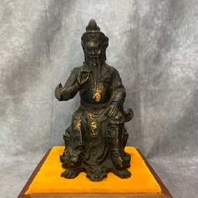A FINE BRONZE STATUE OF GROOMS