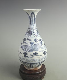 BLUE AND WHITE PHOENIX PATTERN YUHUCHUN VASE