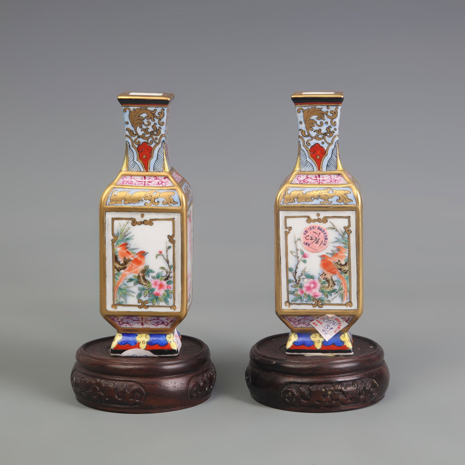 PAIR OF CLOISONNÉ SQUARE SMALL VASES WITH FLOWER AND BIRD DESIGN: Qing Dynasty; Long:1.8 inch; Width:1.6 inch; High:5.5 inch