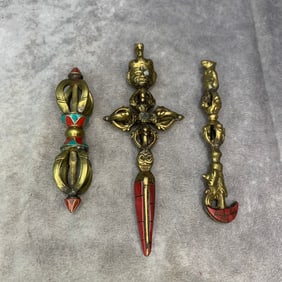 SET OF TIBETAN BUDDHIST BRONZE RITUAL OBJECTS
