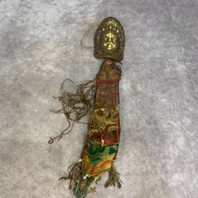 A FINE TIBETAN BUDDHISM PENDANT