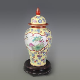 FAMILLE ROSE BIRD-AND-FLOWER PANEL GENERAL JAR