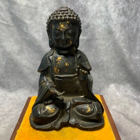 A FINE GILT BRONZE BUDDHA STATUE