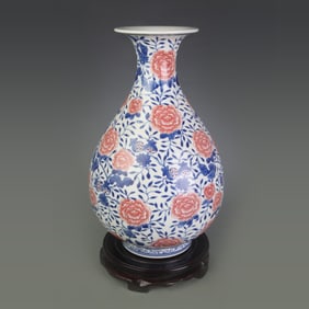 BLUE AND WHITE UNDERGLAZE RED PATTERN YU HU CHUN STYLE PORCELAIN VASE