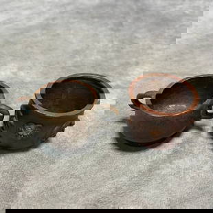 PAIR OF MING XUANDE MARK BRONZE CENSERS (XUANDE REIGN MARK): Ming Dynasty; H; 1.4; 1.5 inch; Diameter: 3; 2.1 inch