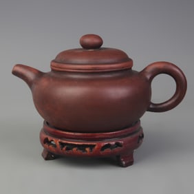 ZISHA TEAPOT IN THE STYLE OF GU JING ZHOU