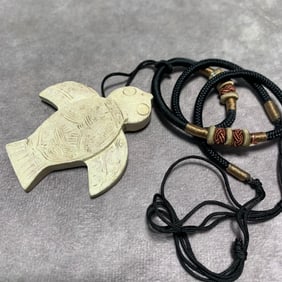 SHANG DYNASTY STYLE EAGLE SHAPED JADE PENDANT