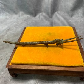 REPUBLIC PERIOD BRONZE AUSPICIOUS BEAST BRUSH REST
