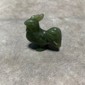 HETIAN GREEN JADE ROOSTER ORNAMENT