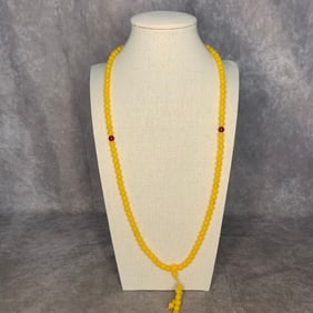 A FINE AMBER MADE NECKLACE