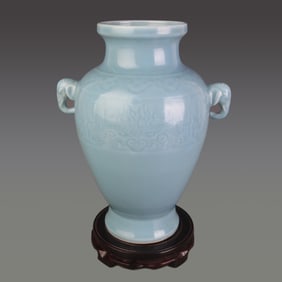 CELADON COLOR GLAZED ELEPHANT-HANDLE ZUN STYLE PORCELAIN VASE