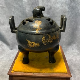 GILT BRONZE THREE-LEGGED LION COVER INCENSE BURNER