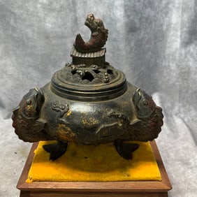 GILT BRONZE SEA WAVE-PATTERN BRONZE INCENSE BURNER