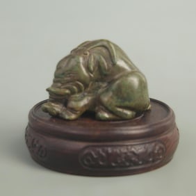 A FINE TURQUOISE MADE ELEPHANT FIGURE