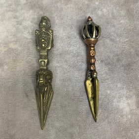 GROUP OF TIBETAN RITUAL ITEM: VAJRA