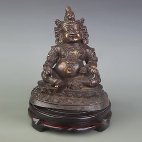 A FINE BRONZE GOD OF WEALTH STATUE