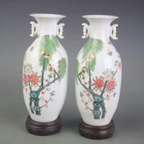 PAIR OF FAMILLE ROSE FLOWER AND BIRD PATTERN DOUBLE-EARED PORCELAIN VASE
