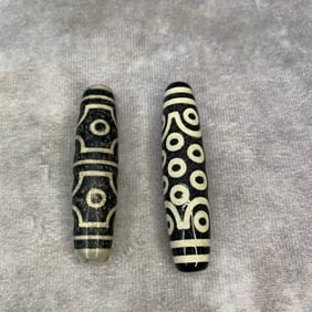GROUP OF TWO TIBETAN BUDDHISM TIAN ZHU PENDANT