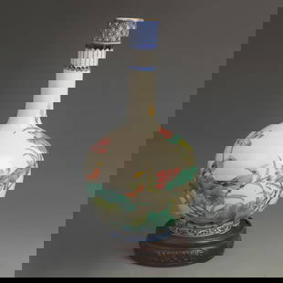 A FINE ENAMEL COLOR BIRD PATTERN PORCELAIN LONG NECK VASE: Qing Dynasty Qian Long Period; High: 8.80 inch; Diameter: 4.50 inch;