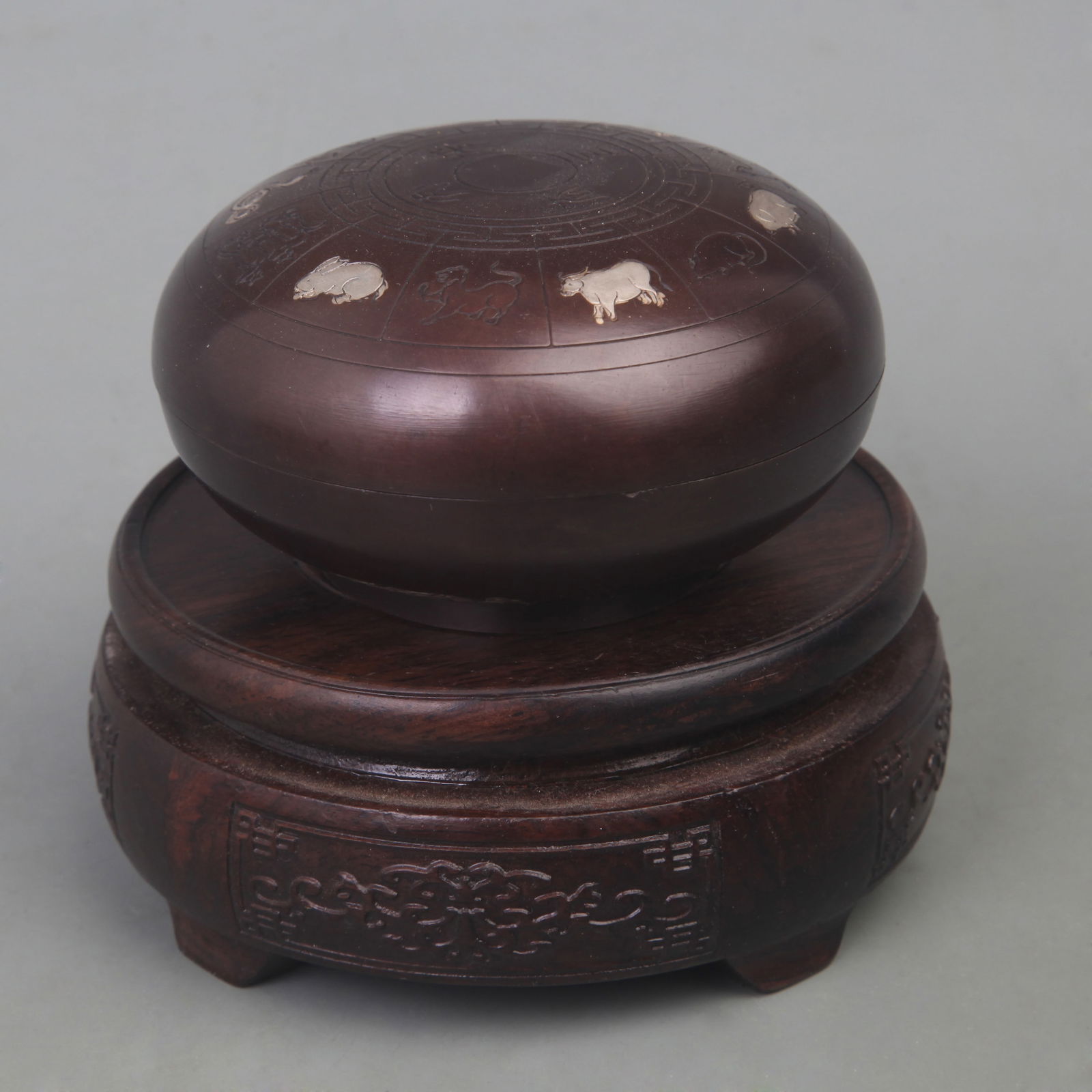 ROUND BRONZE INK BOX INLAID WITH SILVER ANIMAL PATTERN (1 of 5)
