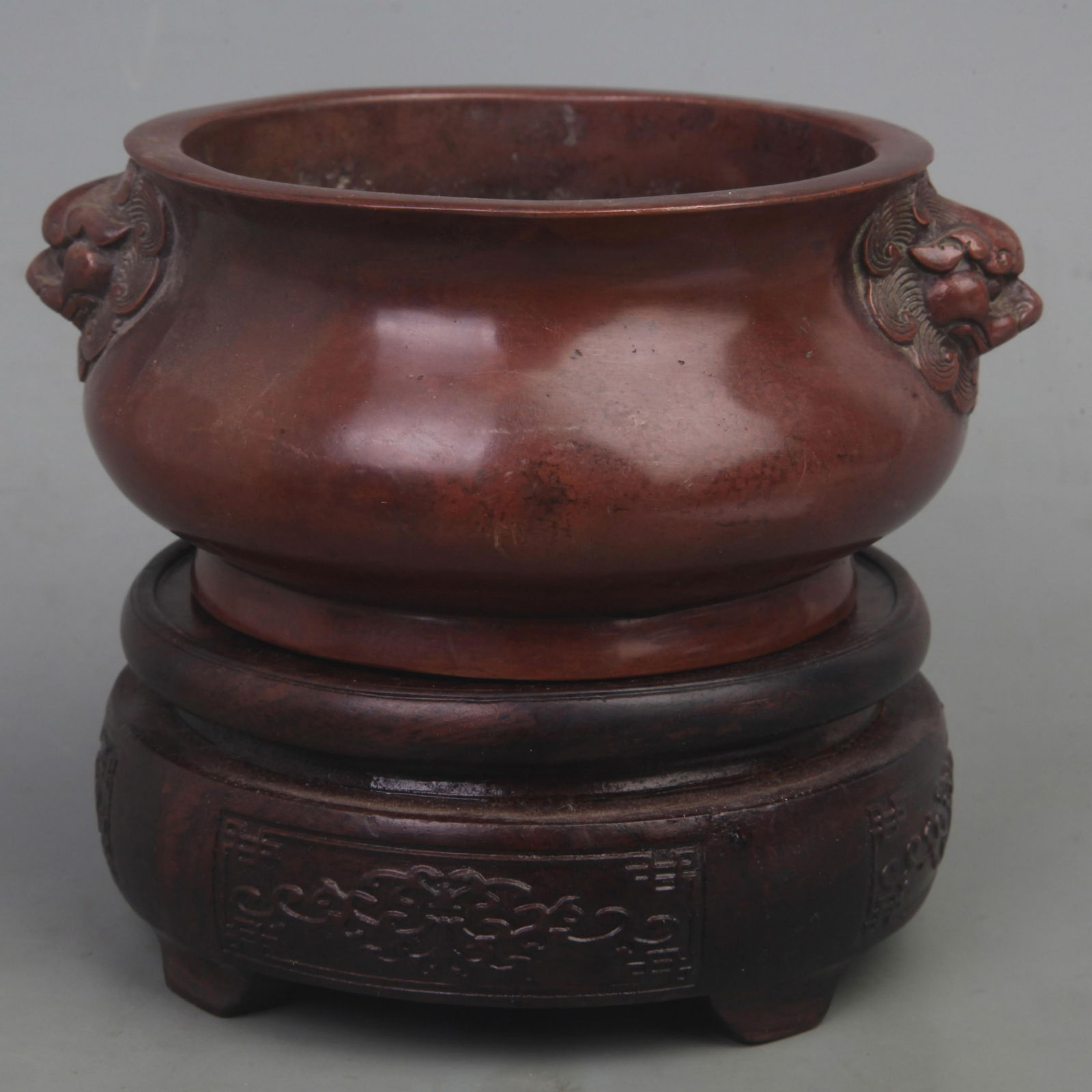 A FINE XUAN DE STYLE LION EAR STYLE BRONZE CENSER (1 of 4)