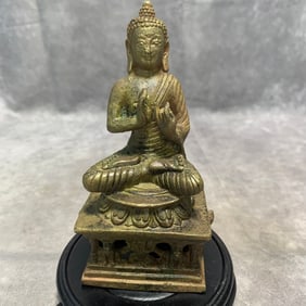 QING DYNASTY BRONZE BUDDHA STATUE