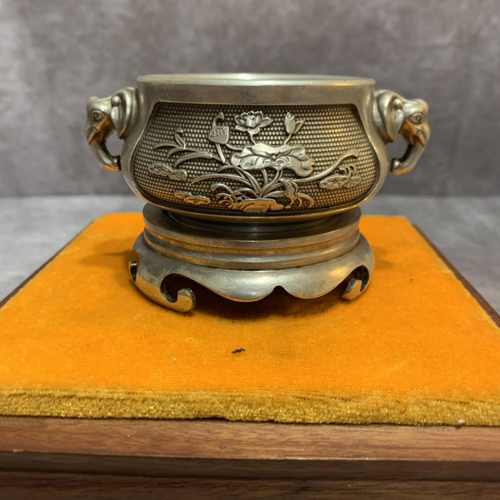 A FINE LOTUS PATTERN WHITE BRONZE CENSER (1 of 6)