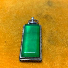 SILVER-INLAID GLASS PENDANT