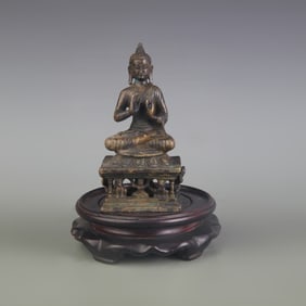 A FINE BRONZE BUDDHA STATUE
