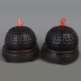 RARE BLACK COLOR GLAZED PORCELAIN INCENSE BURNER WITH REDWOOD LID