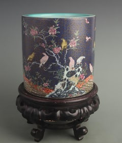 BLUE GROUND FLOWER AND BIRD PATTERN ROUND PORCELAIN BRUSH POT