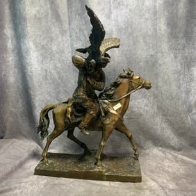 CONTEMPORARY BRONZE HUNTER ORNAMENT