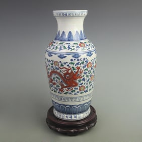 DOUCAI COLOR DRAGON AND FLOWER PATTERN PORCELAIN VASE