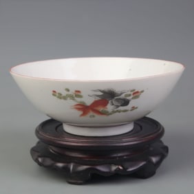 FAMILLE ROSE FISH PATTERN PORCELAIN BOWL