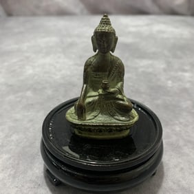 A FINE SMALL TIBETAN BUDDHIST STATUES