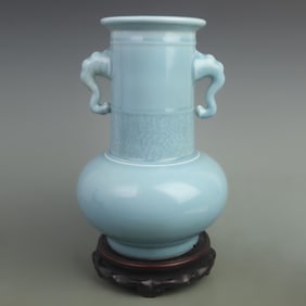 A FINE LIGHT BLUE GLAZED ELEPHANT EAR PATTERN VASE