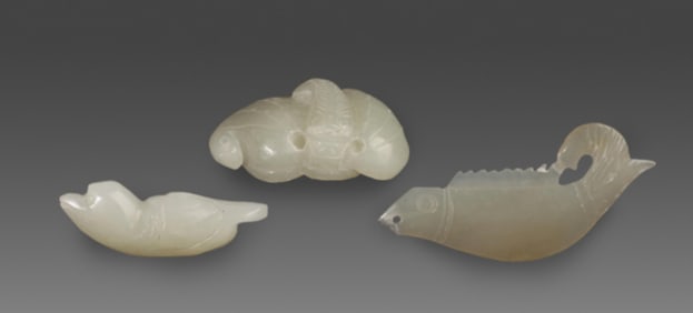 GROUP OF THREE JADE PENDANT