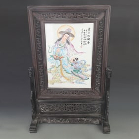 A FINE HARDWOOD MADE PORCELAIN INLAY TABLE SCREEN