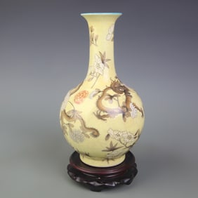 FAMILLE ROSE YELLOW GROUND FLORAL DRAGON PATTERN LONG NECK VASE