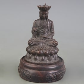 A FINE BRONZE TIBETAN BUDDHISM STATUE