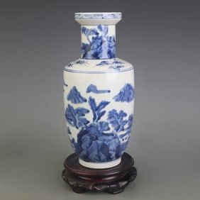 BLUE AND WHITE LANDSCAPE MALLET STYLE PORCELAIN VASE
