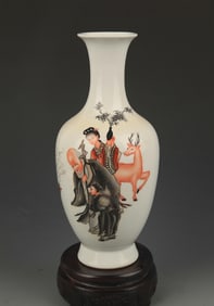 RARE CHARACTER PATTERN PORCELAIN VASE
