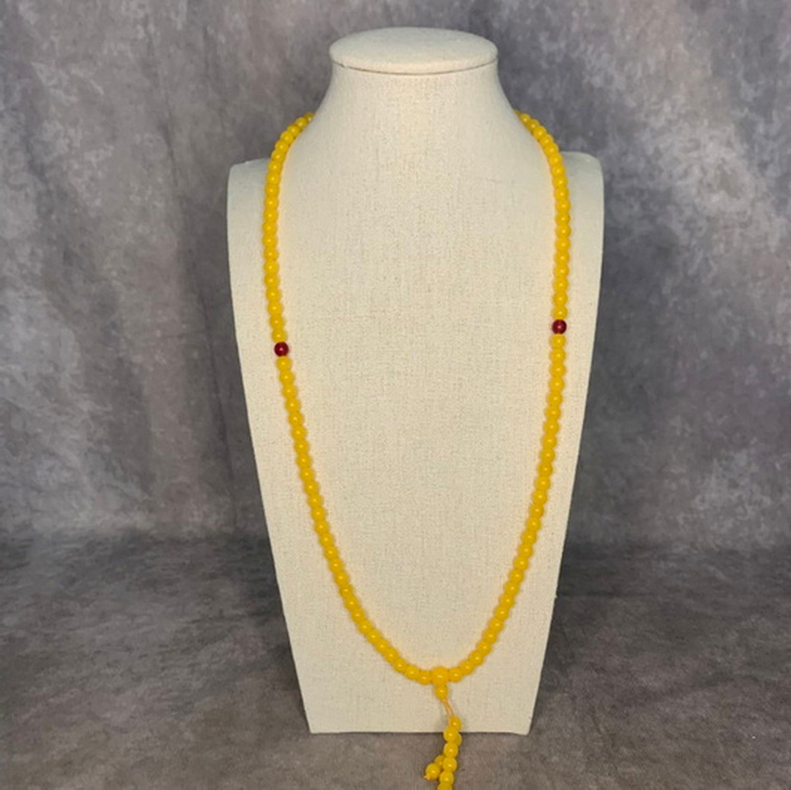 A FINE AMBER, MI LA MADE NECKLACE (1 of 4)