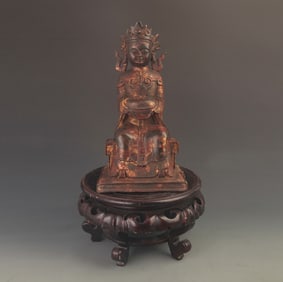 A GOLD GILT BRONZE GUAN YIN STATUE