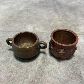 A FINE BUFFALO BONE MADE NECKLACE