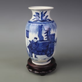 BLUE AND WHITE FIGURE PATTERN WINTER MELON VASE